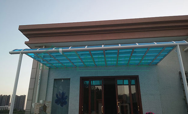 廣州白云區(qū)同和天健廣場創(chuàng)意園雨棚一棟陳女士