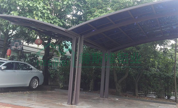 廣州市番禺珊瑚彎畔悅海街8號車棚 - 謝小姐