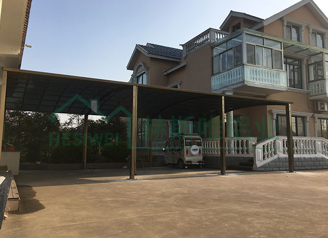 南通市啟東市王鮑鎮(zhèn)南海公路南200米車(chē)棚何先生