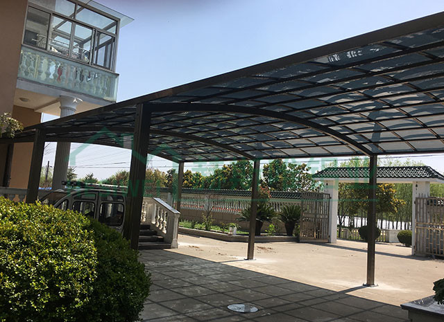 南通市啟東市王鮑鎮(zhèn)南海公路南200米車(chē)棚何先生