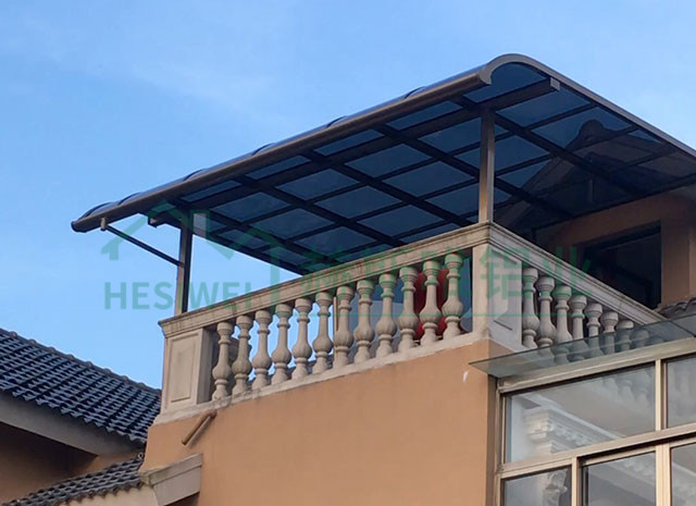 南通市啟東市王鮑鎮(zhèn)南海公路南200米車(chē)棚何先生