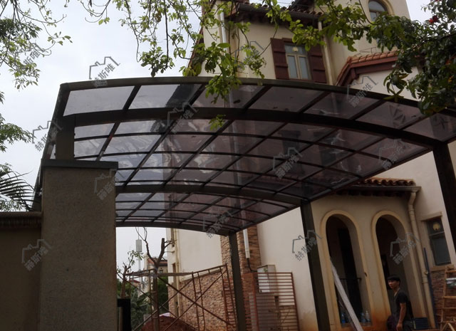 ?？诟涣τ? 何先生