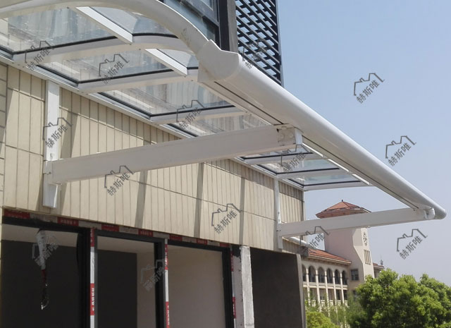 陽(yáng)臺(tái)窗戶遮陽(yáng)棚案例3 宣萱