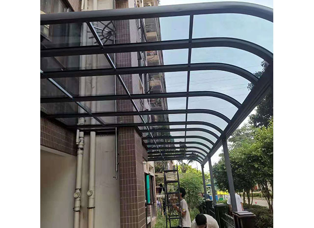 戶外遮陽(yáng)雨棚