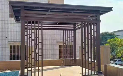 庭院中式?jīng)鐾? /></div>
<div   id="dt1lbbh"   class=